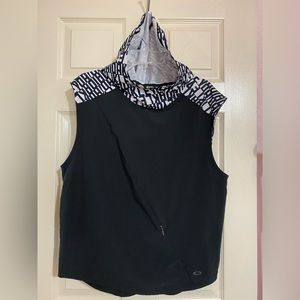 Oakley Hoodie Run Jog Sleeveless Logo Sz Small